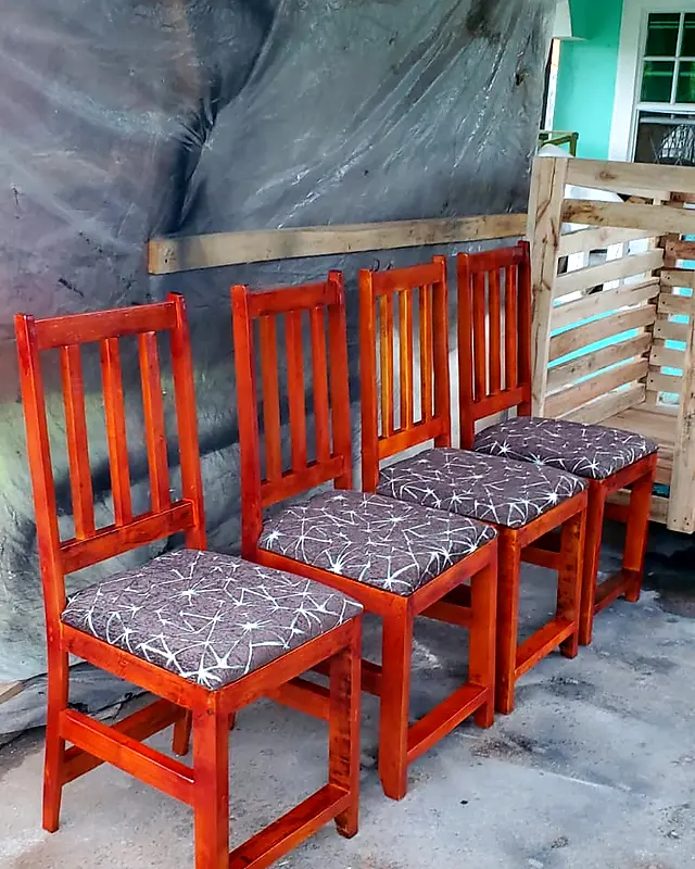 Four slat-back mahogany chairs with patterned fabric seats – Lynn's Furniture